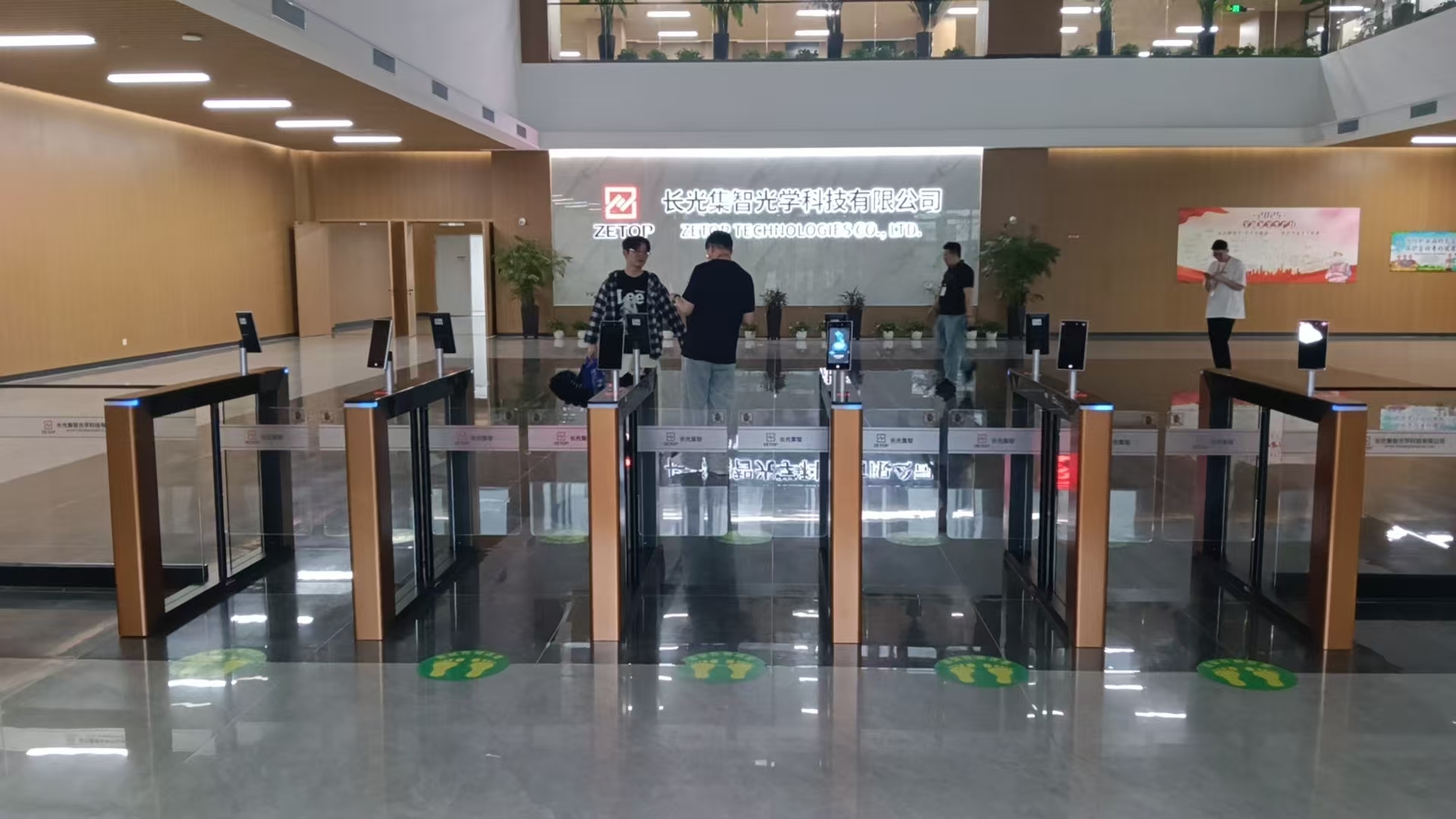 Najnowsze blogi firmy Smart Pedestrian Turnstiles: Driving Smart City Development with Unified Multi-Scenario Access